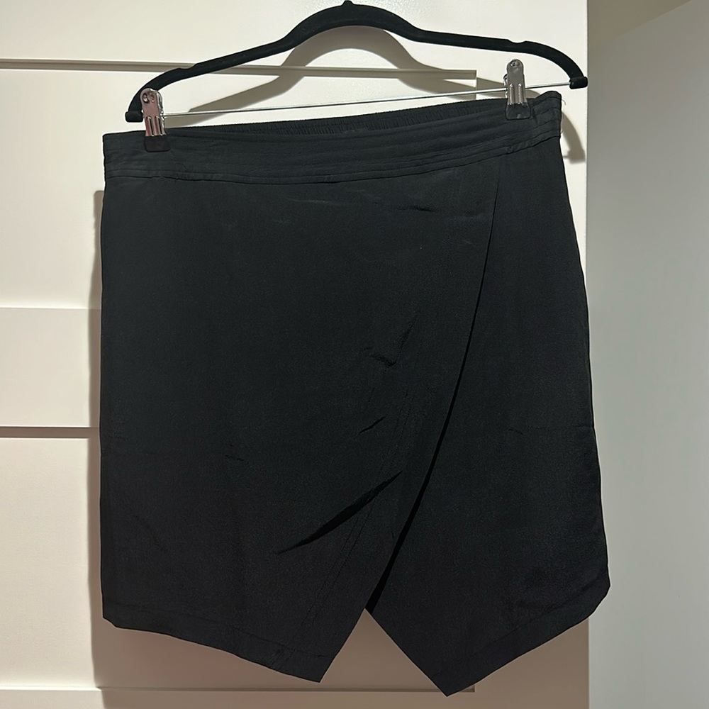 Madewell skirt asymmetrical hem black L